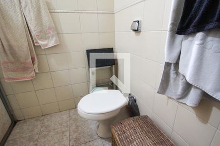 Casa à venda com 142m², 2 quartos e 2 vagas Casa à venda com 142m², 2 quartos e 2 vagasBanheiro