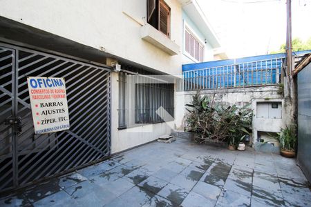 Casa à venda com 142m², 2 quartos e 2 vagas Casa à venda com 142m², 2 quartos e 2 vagasGaragem