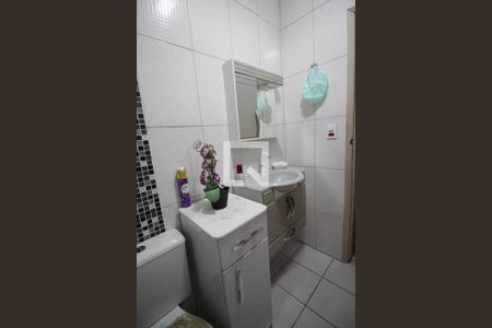 Casa à venda com 108m², 3 quartos e 2 vagas Casa à venda com 108m², 3 quartos e 2 vagasBanheiro 1