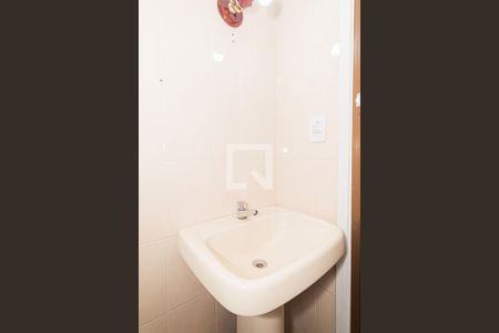 Casa à venda com 130m², 2 quartos e 1 vagaBanheiro Social 2