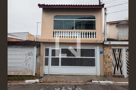 Casa à venda com 130m², 2 quartos e 1 vagaFachada