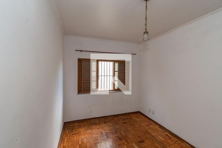 Casa à venda com 239m², 3 quartos e 2 vagasQuarto 1