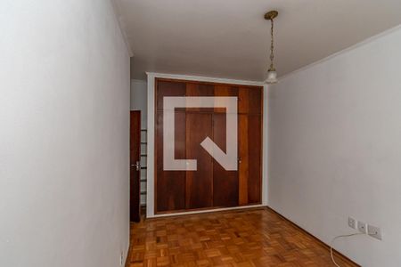 Casa à venda com 239m², 3 quartos e 2 vagasQuarto 1