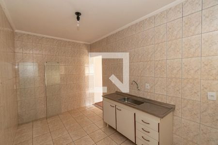 Casa à venda com 239m², 3 quartos e 2 vagasCozinha Edicula Fundos 