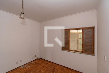 Casa à venda com 239m², 3 quartos e 2 vagasQuarto 2
