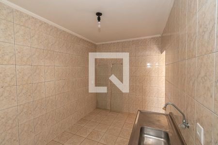 Casa à venda com 239m², 3 quartos e 2 vagasCozinha Edicula Fundos 