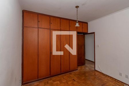 Casa à venda com 239m², 3 quartos e 2 vagasQuarto 2