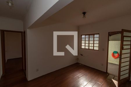 Casa à venda com 239m², 3 quartos e 2 vagasSala Edicula Fundos 