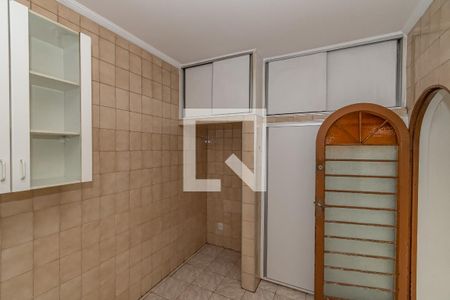 Casa à venda com 239m², 3 quartos e 2 vagasCozinha 