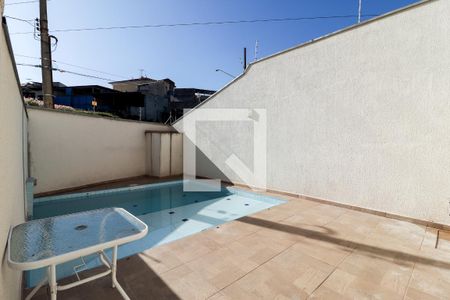 Apartamento para alugar com 60m², 2 quartos e sem vagaPiscina