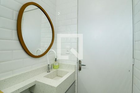 Apartamento para alugar com 60m², 2 quartos e sem vagaBanheiro