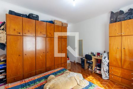 Casa à venda com 200m², 3 quartos e 2 vagas Casa à venda com 200m², 3 quartos e 2 vagasQuarto
