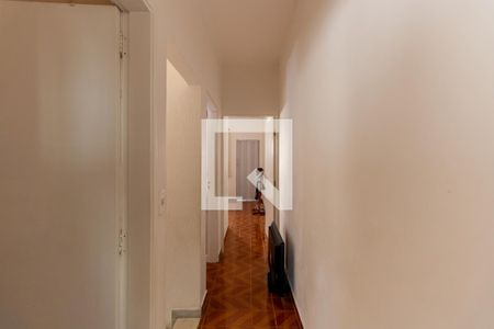 Casa à venda com 200m², 3 quartos e 2 vagas Casa à venda com 200m², 3 quartos e 2 vagasCorredor