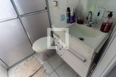 Casa à venda com 200m², 3 quartos e 2 vagas Casa à venda com 200m², 3 quartos e 2 vagasBanheiro 2