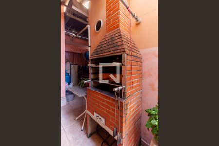 Casa à venda com 200m², 3 quartos e 2 vagas Casa à venda com 200m², 3 quartos e 2 vagasÁrea comum