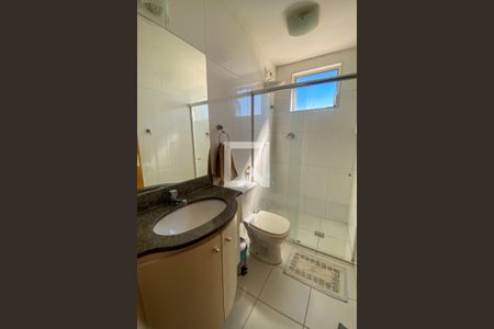 Apartamento à venda com 72m², 3 quartos e 1 vaga Apartamento à venda com 72m², 3 quartos e 1 vagaBanheiro Social