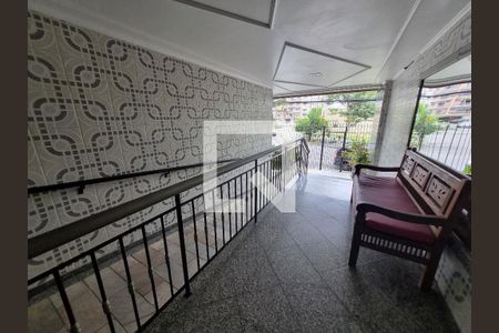 Apartamento à venda com 105m², 3 quartos e 2 vagas Apartamento à venda com 105m², 3 quartos e 2 vagasHall de entrada