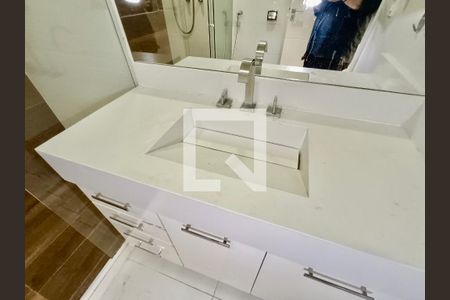 Apartamento à venda com 120m², 3 quartos e sem vaga Apartamento à venda com 120m², 3 quartos e sem vagaBanheiro social