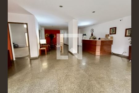 Apartamento à venda com 120m², 3 quartos e sem vaga Apartamento à venda com 120m², 3 quartos e sem vagaPortaria