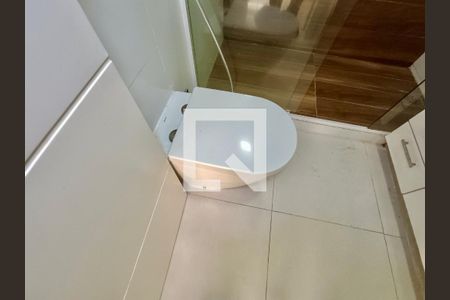 Apartamento à venda com 120m², 3 quartos e sem vaga Apartamento à venda com 120m², 3 quartos e sem vagaBanheiro social