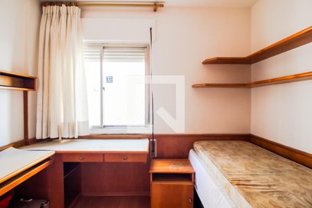 3  Quarto 1 de apartamento para alugar com 3 quartos, 100m² em Consolação, São Paulo