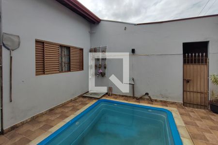 Casa à venda com 180m², 3 quartos e 3 vagasPiscina