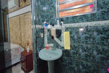 Casa à venda com 180m², 3 quartos e 3 vagasBanheiro Suíte