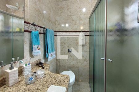 Casa à venda com 180m², 3 quartos e 3 vagasBanheiro Social