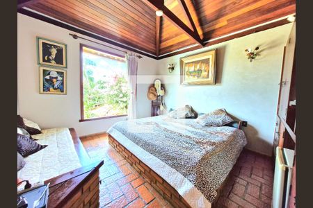 Casa à venda com 140m², 3 quartos e 3 vagas Casa à venda com 140m², 3 quartos e 3 vagasSuíte
