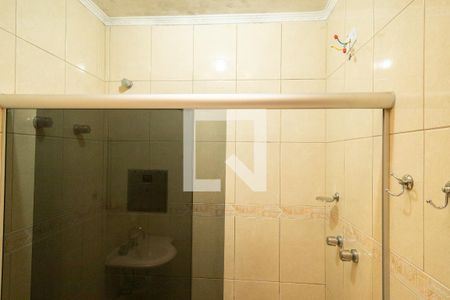 Casa à venda com 320m², 3 quartos e 3 vagas Casa à venda com 320m², 3 quartos e 3 vagasBanheiro Social