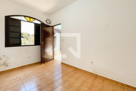 Casa à venda com 320m², 3 quartos e 3 vagas Casa à venda com 320m², 3 quartos e 3 vagasQuarto de Serviço