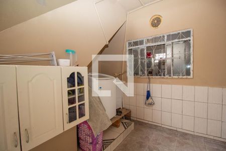 Casa à venda com 200m², 2 quartos e 2 vagasÁrea de Serviço