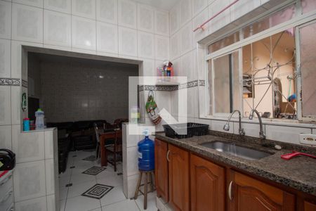 Casa à venda com 200m², 2 quartos e 2 vagasCozinha