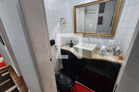 Apartamento à venda com 110m², 3 quartos e 1 vaga Apartamento à venda com 110m², 3 quartos e 1 vagaBanheiro 2