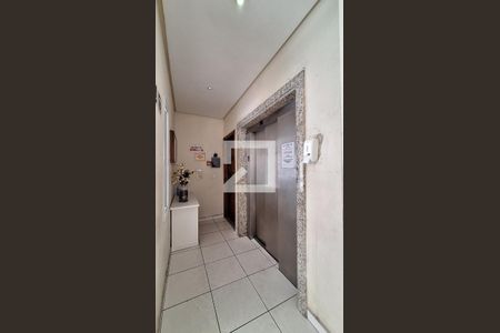 Studio para alugar com 34m², 1 quarto e 1 vaga Studio para alugar com 34m², 1 quarto e 1 vagaHall de entrada