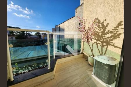 Casa à venda com 223m², 4 quartos e 4 vagas Casa à venda com 223m², 4 quartos e 4 vagasFoto 24