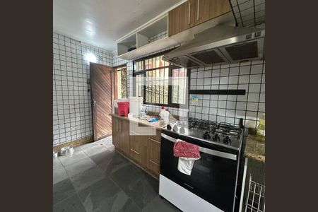 Casa à venda com 450m², 8 quartos e 3 vagasCozinha 