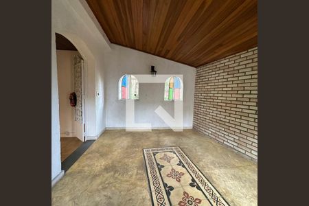 Casa à venda com 450m², 8 quartos e 3 vagasSuíte 1