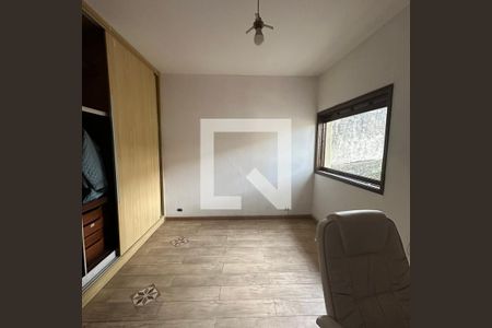 Casa à venda com 450m², 8 quartos e 3 vagasSuíte 1