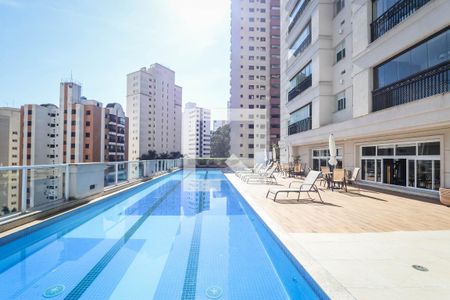 Apartamento à venda com 88m², 2 quartos e 2 vagas Apartamento à venda com 88m², 2 quartos e 2 vagasÁrea comum - Piscina