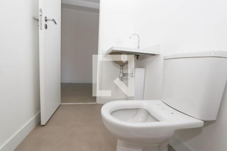 Apartamento à venda com 67m², 2 quartos e 2 vagas Apartamento à venda com 67m², 2 quartos e 2 vagasBanheiro da Suite 2
