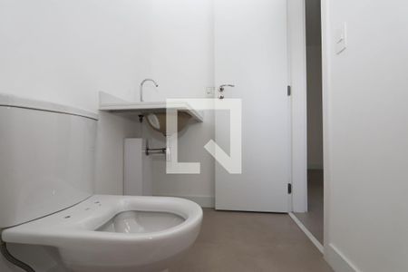 Apartamento à venda com 67m², 2 quartos e 2 vagas Apartamento à venda com 67m², 2 quartos e 2 vagasBanheiro da Suite