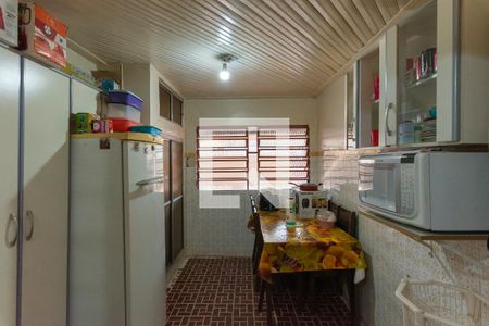 Casa à venda com 90m², 3 quartos e 2 vagas Casa à venda com 90m², 3 quartos e 2 vagasCozinha