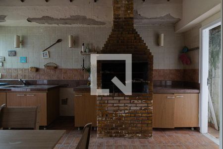 Casa de condomínio à venda com 440m², 4 quartos e 4 vagas Casa de condomínio à venda com 440m², 4 quartos e 4 vagasÁrea gourmet