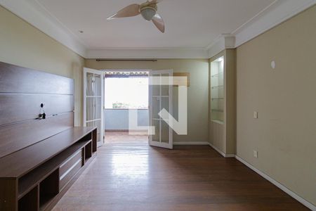 Casa de condomínio à venda com 440m², 4 quartos e 4 vagas Casa de condomínio à venda com 440m², 4 quartos e 4 vagasQuarto 2