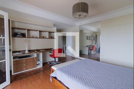 Casa de condomínio à venda com 440m², 4 quartos e 4 vagas Casa de condomínio à venda com 440m², 4 quartos e 4 vagasQuarto 1