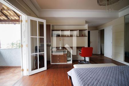 Casa de condomínio à venda com 440m², 4 quartos e 4 vagas Casa de condomínio à venda com 440m², 4 quartos e 4 vagasQuarto 1