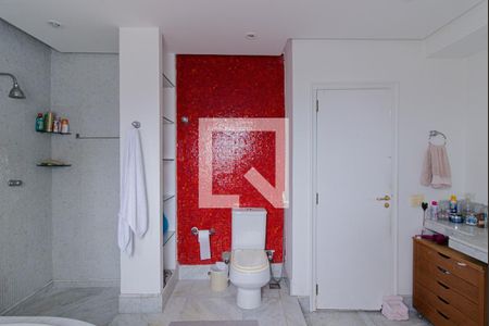 Casa de condomínio à venda com 440m², 4 quartos e 4 vagas Casa de condomínio à venda com 440m², 4 quartos e 4 vagasBanheiro Quarto 1