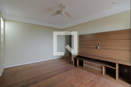 Casa de condomínio à venda com 440m², 4 quartos e 4 vagas Casa de condomínio à venda com 440m², 4 quartos e 4 vagasQuarto 2