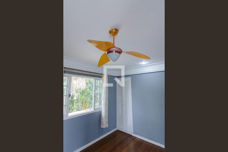 Casa de condomínio à venda com 440m², 4 quartos e 4 vagas Casa de condomínio à venda com 440m², 4 quartos e 4 vagasQuarto 3